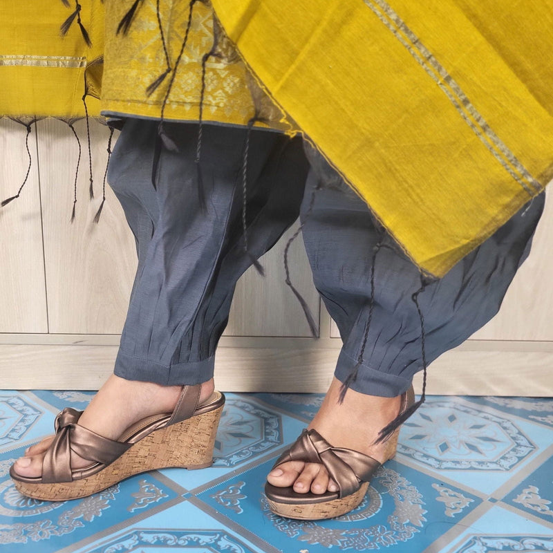 হাফ সিল্ক জামদানি তাঁত কাজের সালোয়ার কামিজ-বাসন্তী+অ্যাশ মিক্স কালার - China To BD Web
