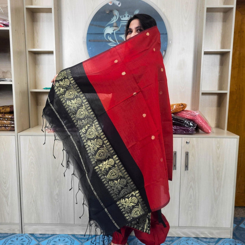 হাফ সিল্ক জামদানি তাঁত কাজের সালোয়ার কামিজ-ব্ল্যাক+রেড মিক্স কালার - China To BD Web