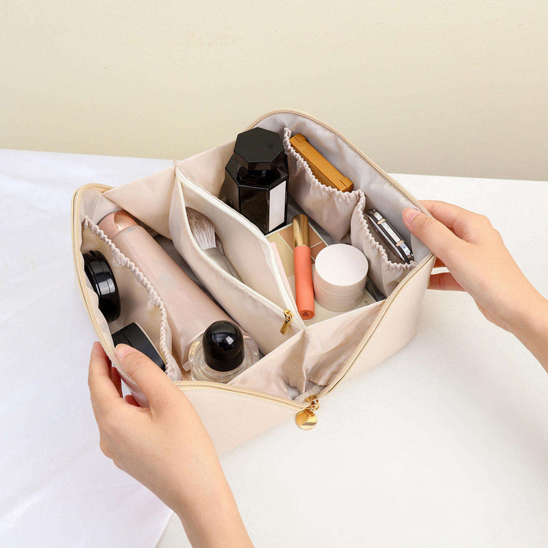 👜✨ Portable Makeup Organizer Bag -- Cream Color – ট্রাভেল ফ্রেন্ডলি কসমেটিক স্টোরেজ ব্যাগ ✨👜