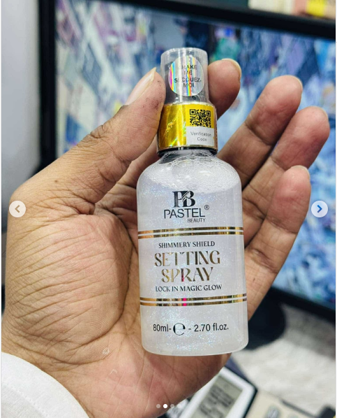 Pastel Beauty Shimmering Shield Setting Spray-𝐏𝐢𝐧𝐤