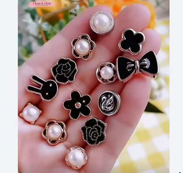 Combo ( 10pcs সাদা +10pcs কালো) Fancy Pearl Plastic Button Round